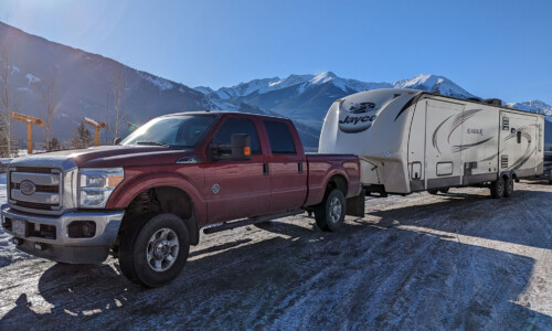 Jayco Eagle travel trailer transported to Canmore, Alberta